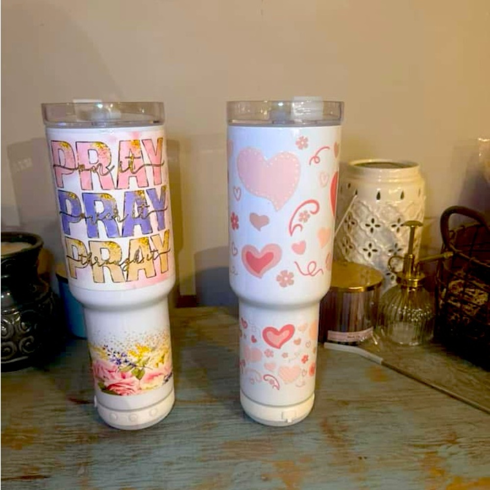 40 oz speaker tumblers water resistant and loud comes with both bottoms
